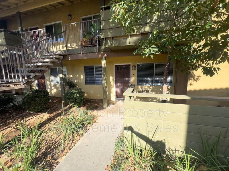 2094 E Grand Ave #2 - Photo 2 of 19