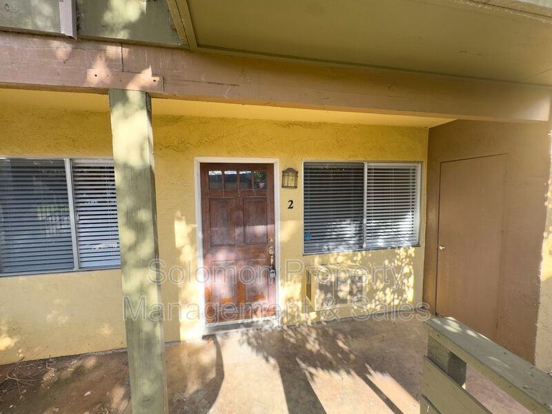 2094 E Grand Ave #2 - Photo 4 of 19