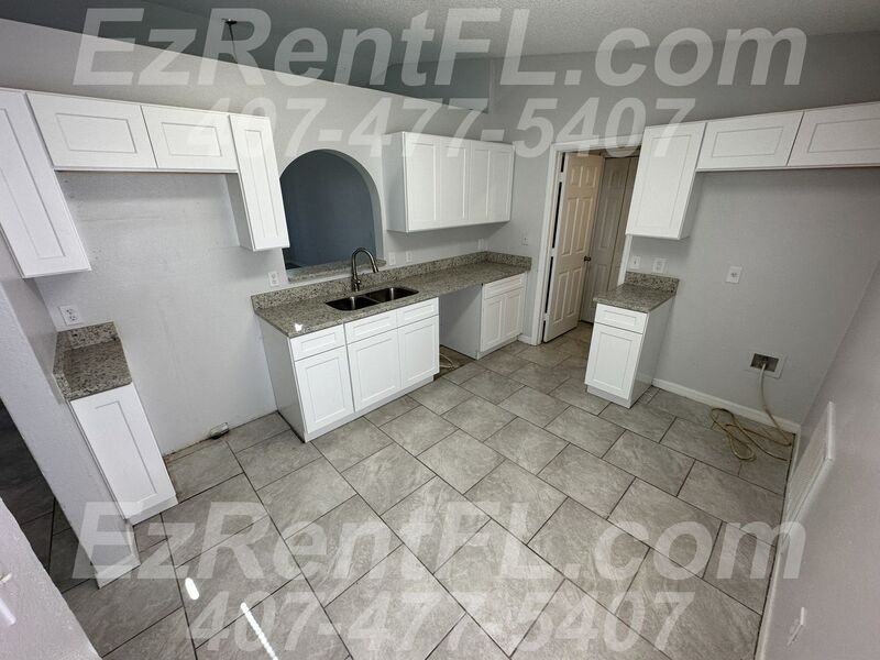 273 Mckay Blvd - Photo 2 of 11