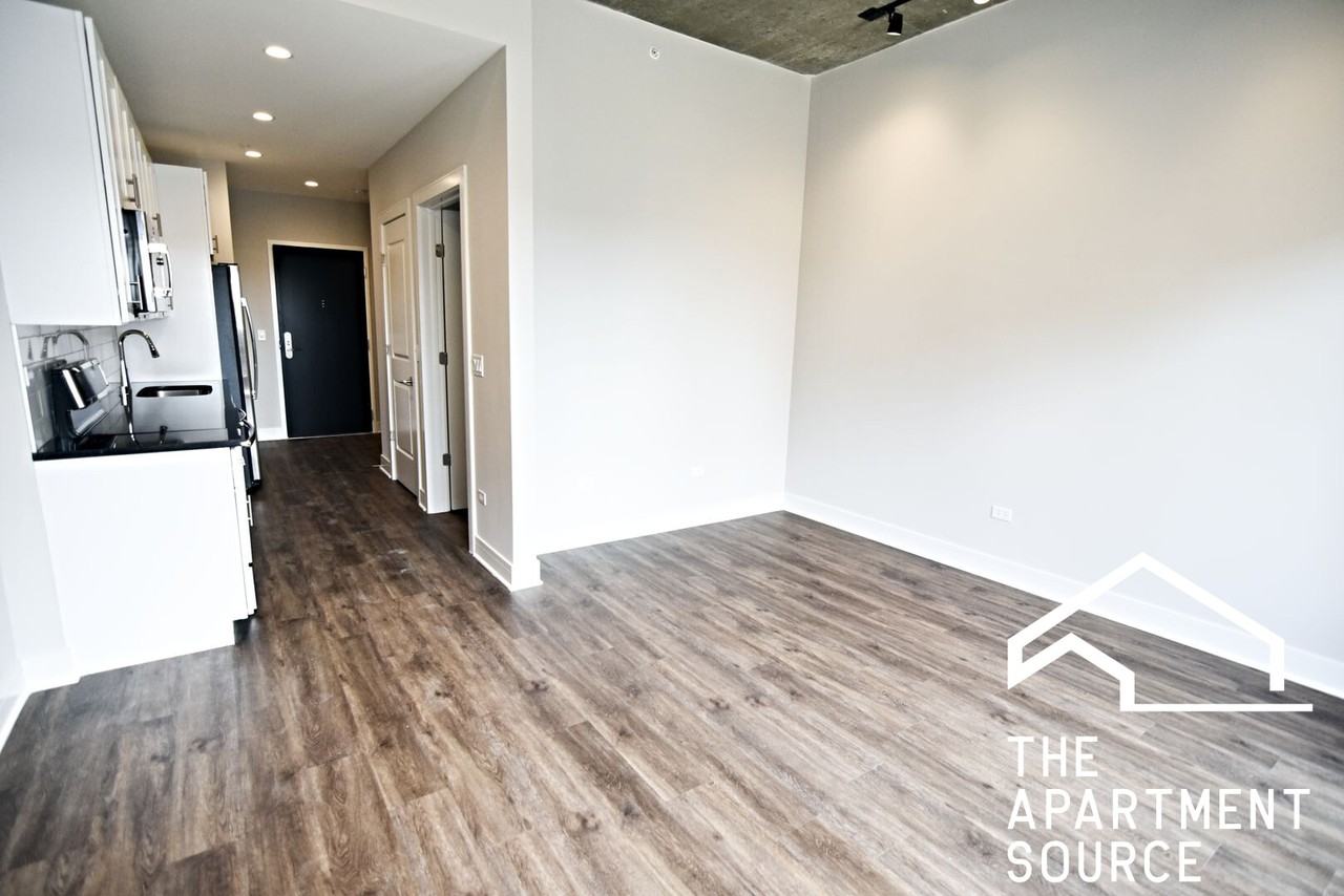 3833 N Broadway St #309 - Photo 5 of 16