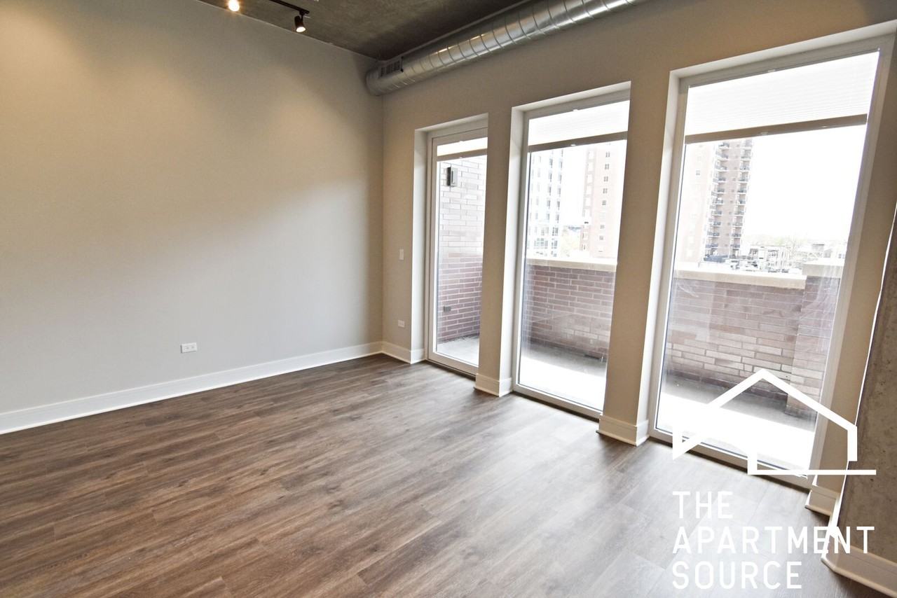 3833 N Broadway St #309 - Photo 6 of 16
