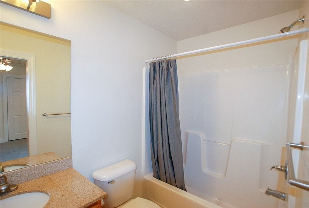 808 W 2nd St Apt 1 #1 - Photo 7 of 14