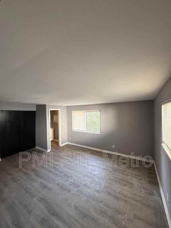 705 Beardsley Court - Photo 2 of 9