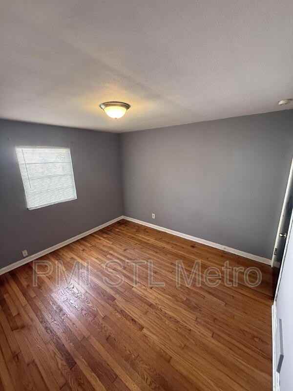 705 Beardsley Court - Photo 7 of 9