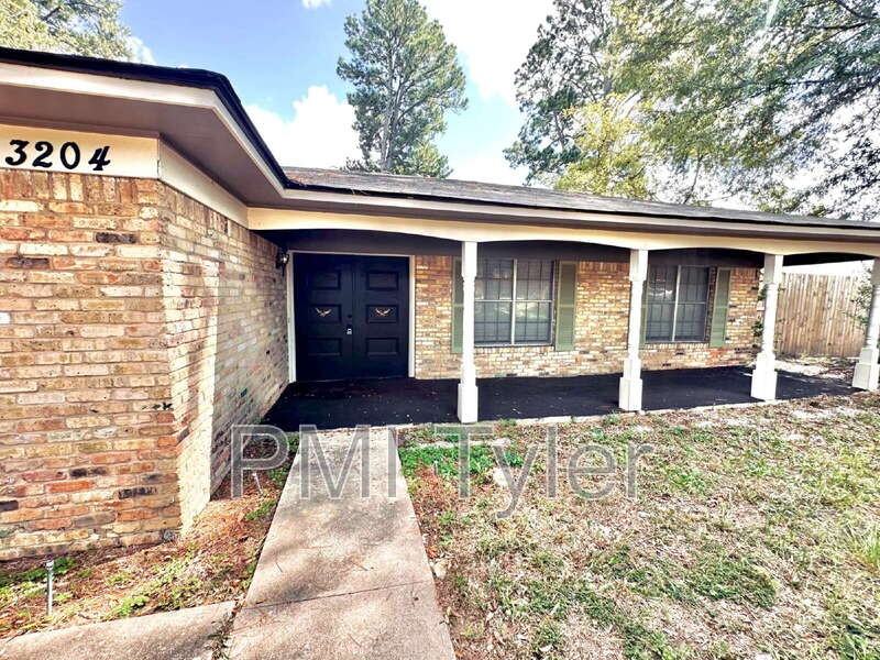 3204 Old Jacksonville Hwy - Photo 2 of 11