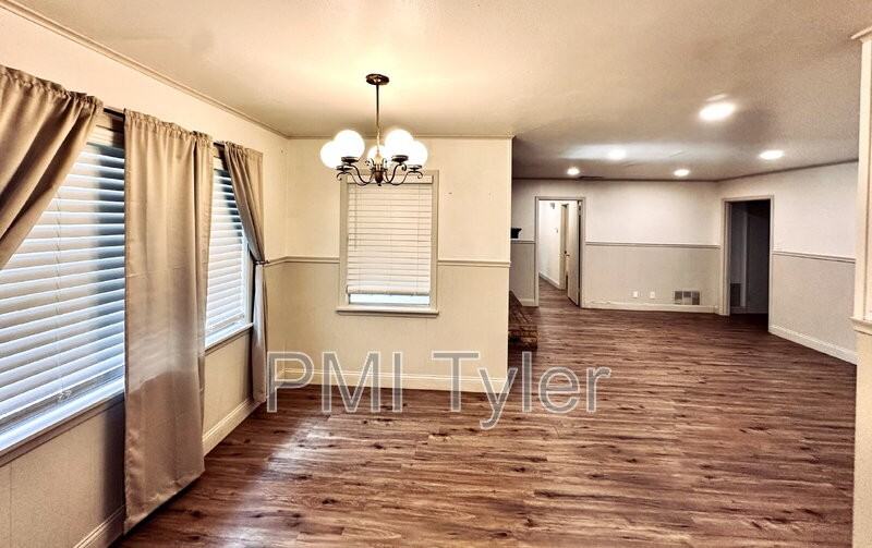 3204 Old Jacksonville Hwy - Photo 4 of 11