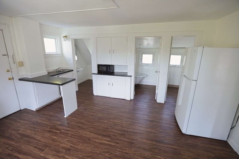 1027 Fulton St E #2 - Photo 2 of 6