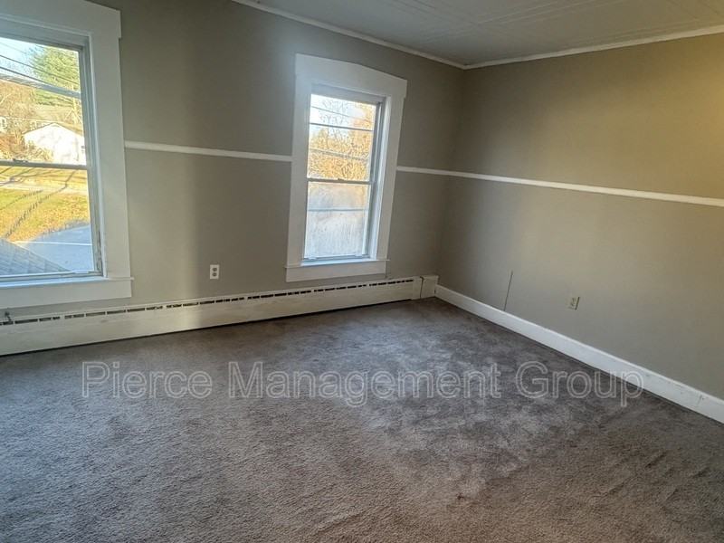 69 Turnpike St #B - Photo 4 of 11