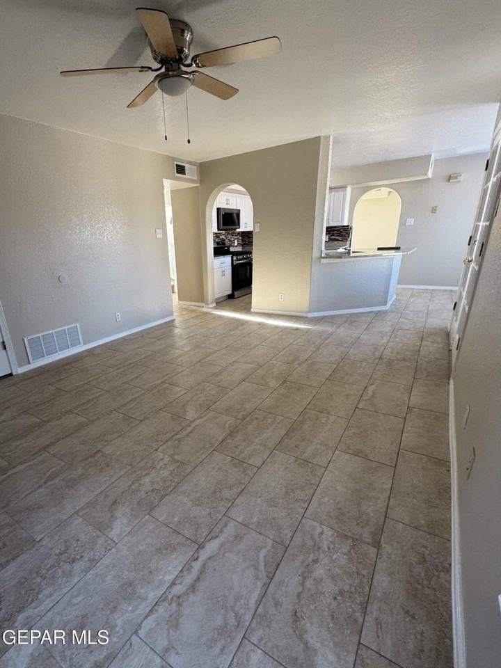 1801 Garden Gate Way - Photo 6 of 29