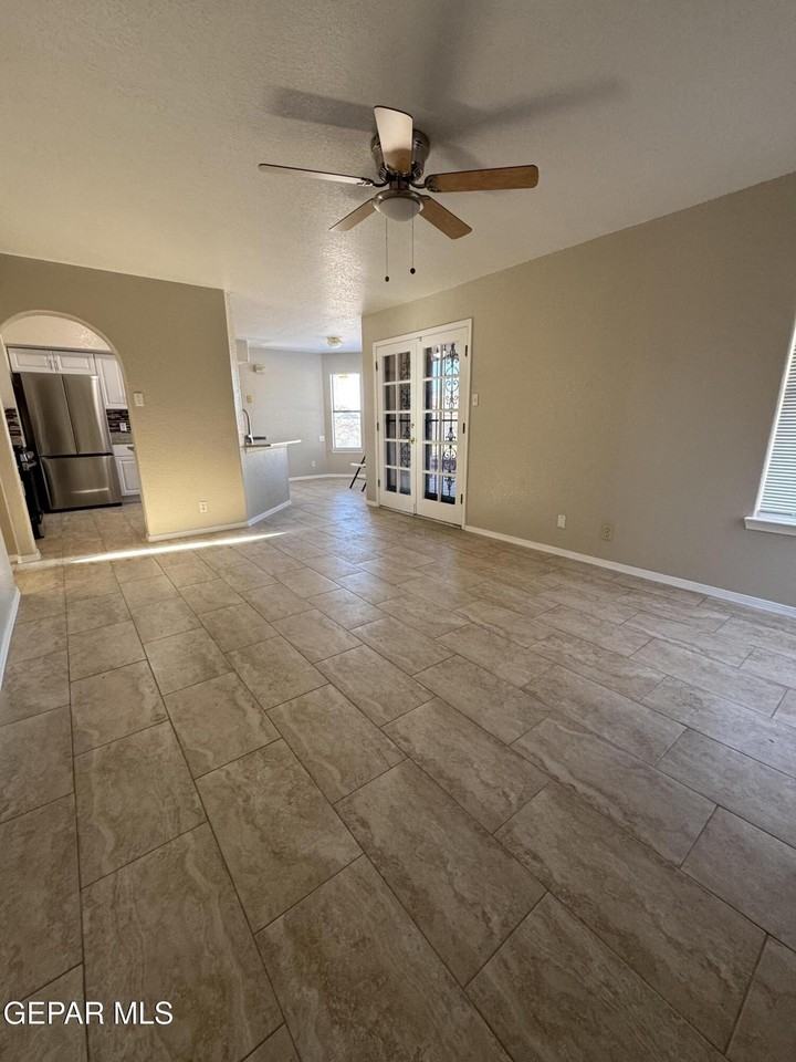 1801 Garden Gate Way - Photo 7 of 29