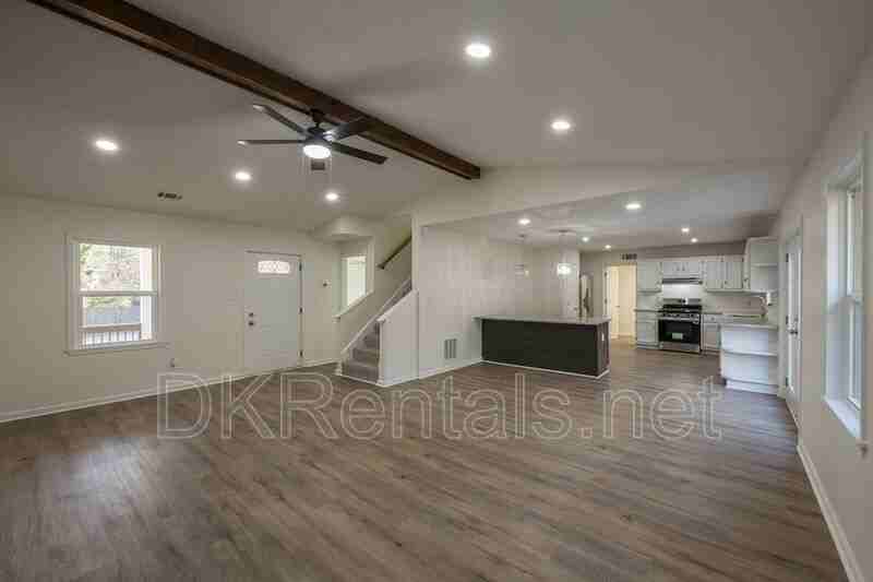 5081 Hubert Dr - Photo 6 of 32