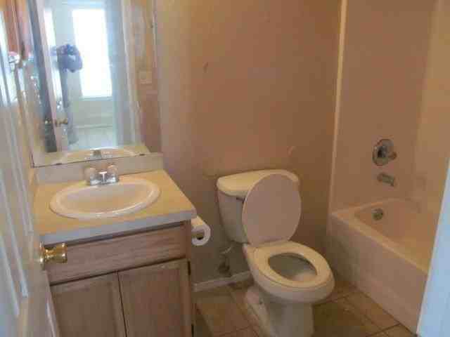 12224 Tierra Alaska Avenue - Photo 4 of 11