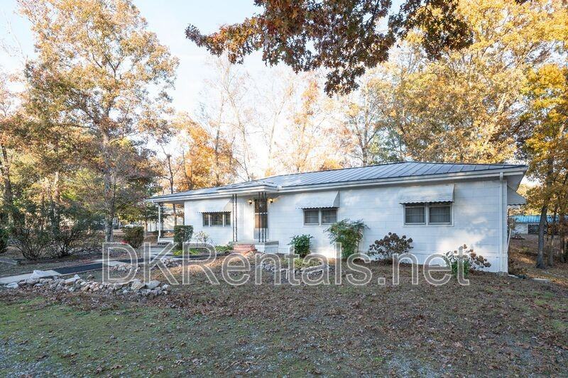 6822 Wallis Rd - Photo 2 of 24