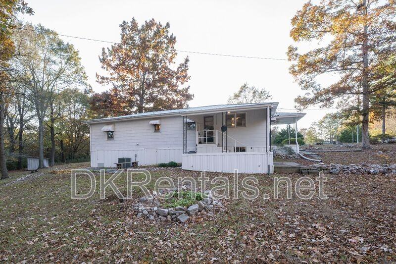 6822 Wallis Rd - Photo 5 of 24