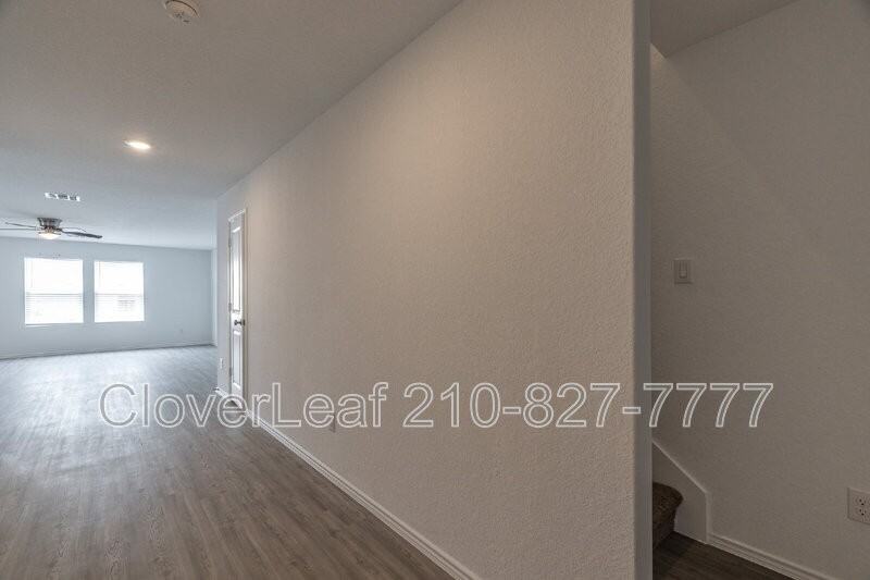 14018 Piglet Trl - Photo 6 of 46