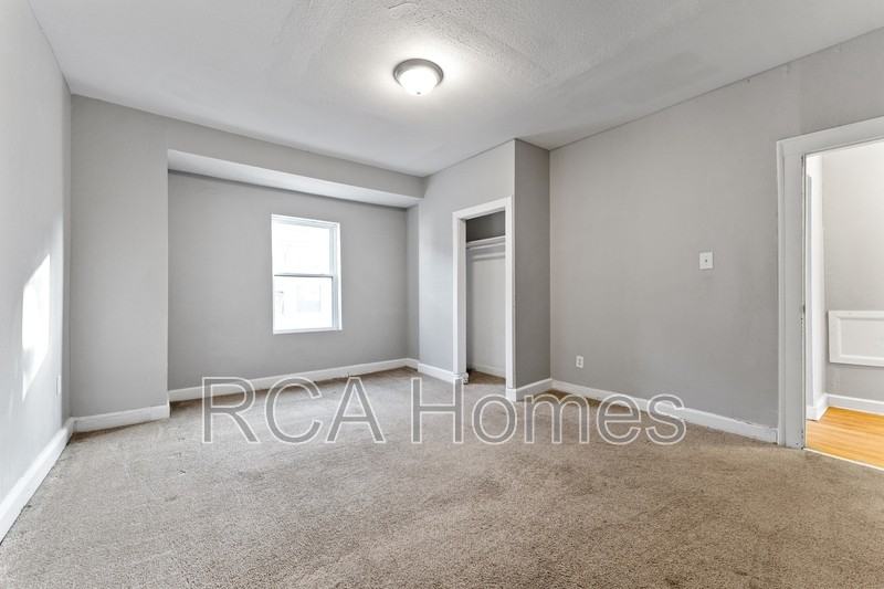 2956 Ruckle Street - Photo 6 of 11