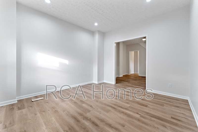 21 N Gray St - Photo 7 of 11