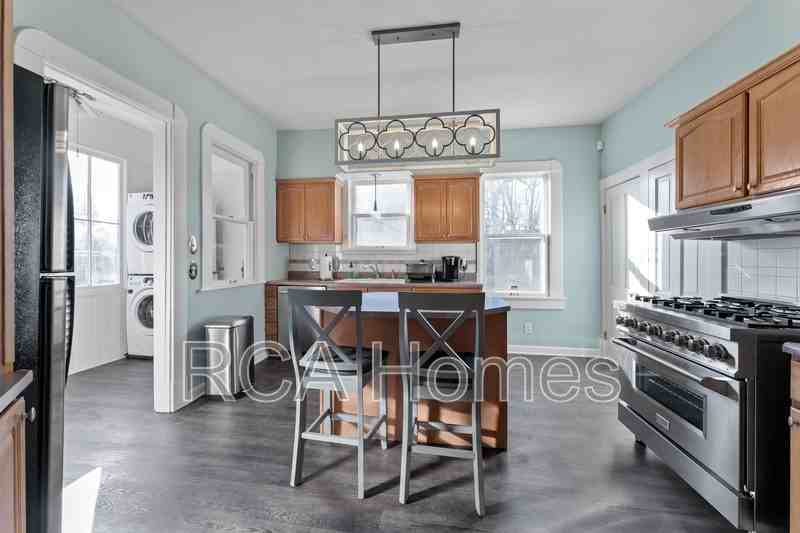 6116 Guilford Ave - Photo 6 of 16