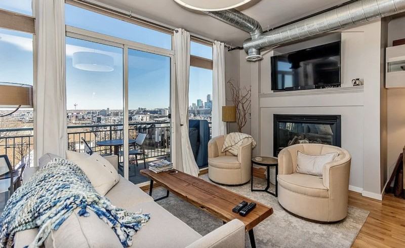 3201 Shoshone St #303B - Photo 3 of 10