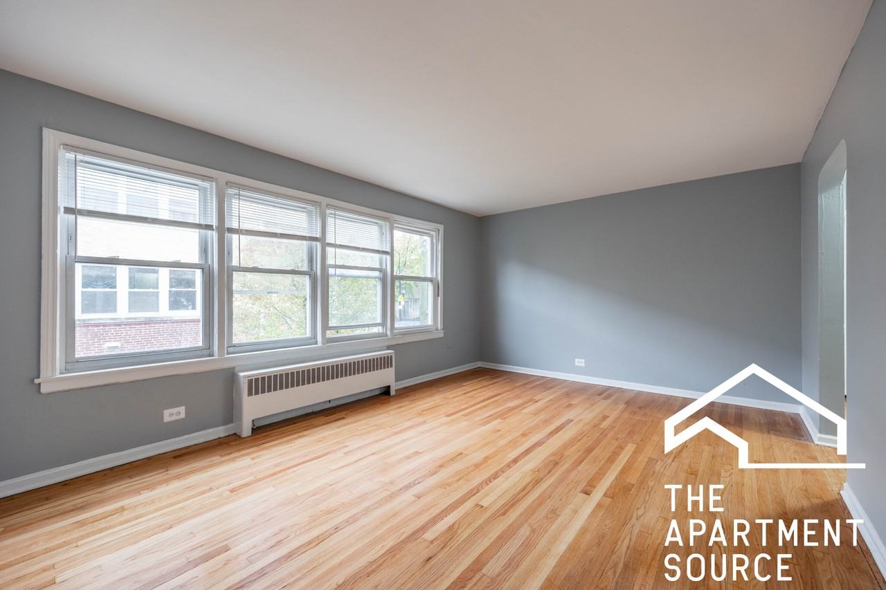 6719 N California Ave #1W - Photo 2 of 17