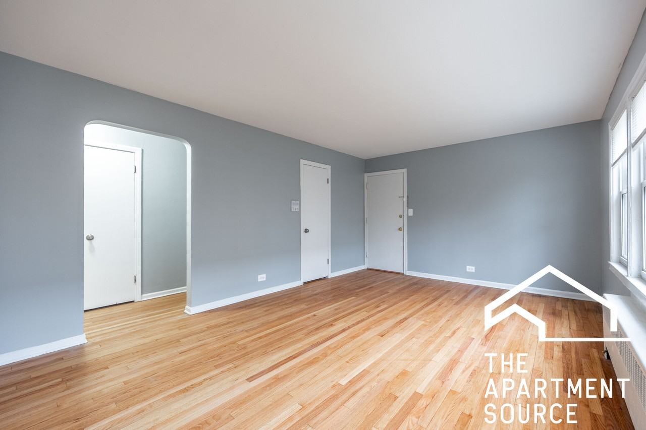 6719 N California Ave #1W - Photo 5 of 17