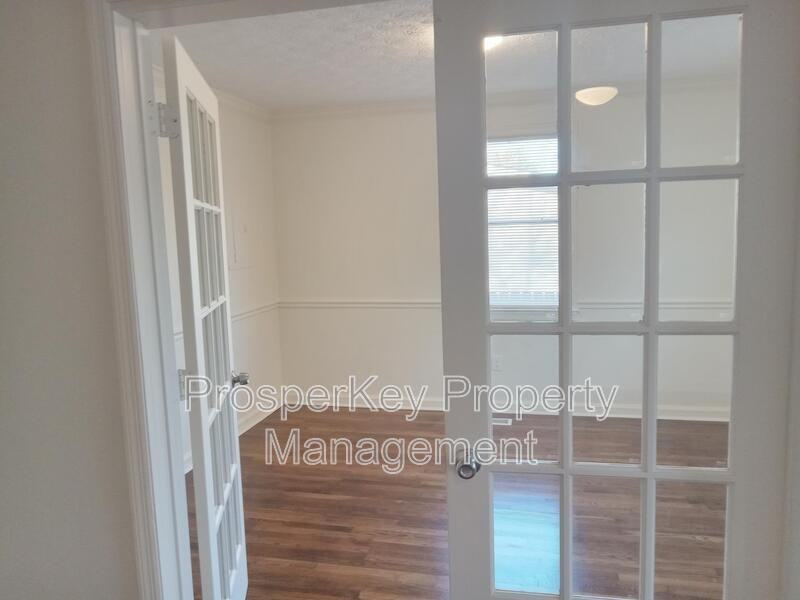 3619 Walton Street - Photo 3 of 18