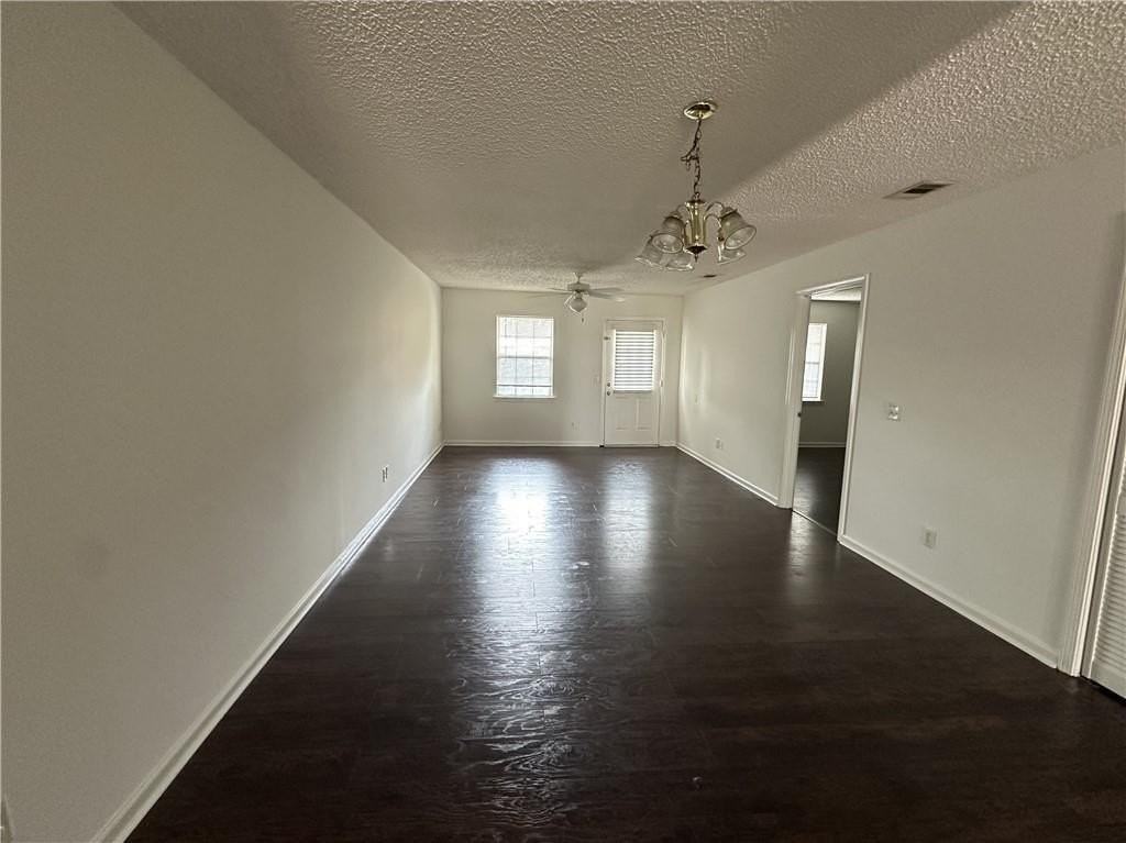 115 Winter Chase Ln - Photo 3 of 7