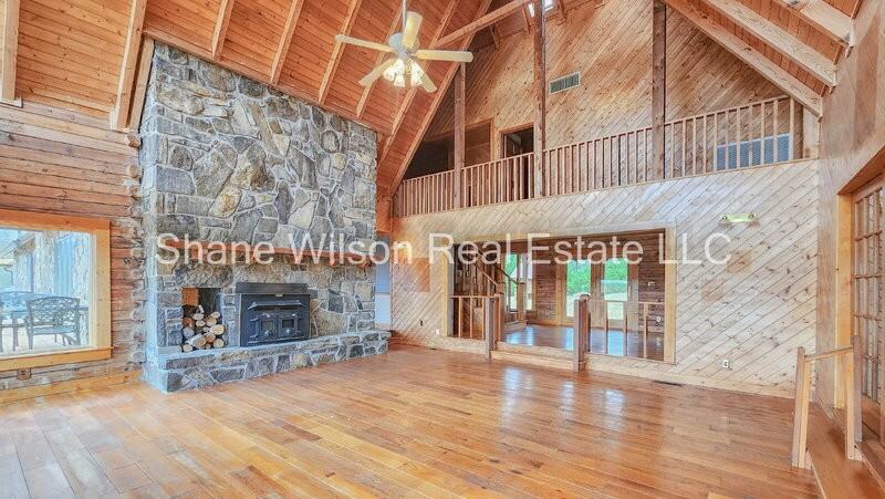 218 Sugar Hollow Rd - Photo 3 of 35