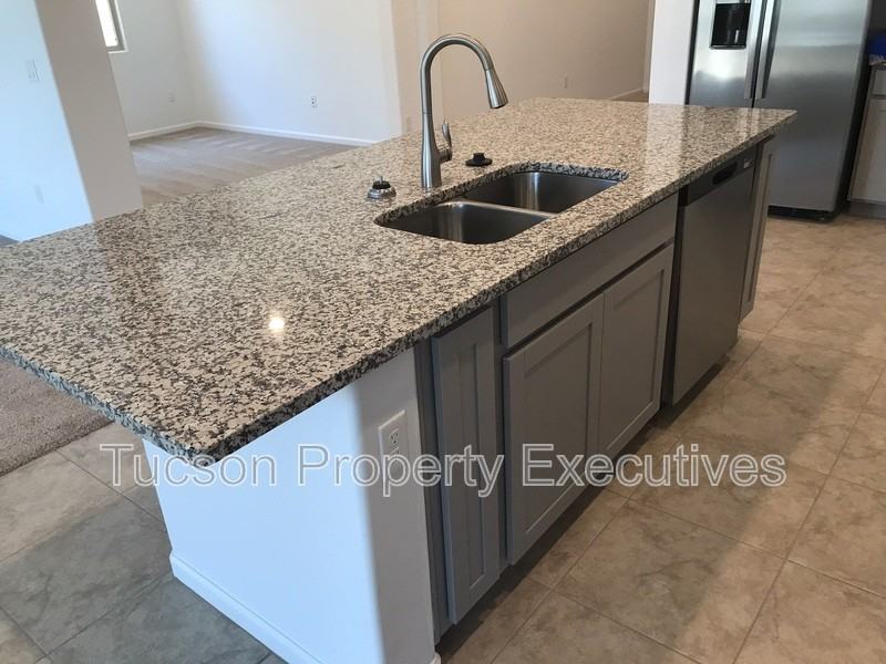 10918 W Yates Ln - Photo 6 of 33