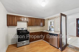 837 South 8th Avenue - Photo 1 of 1