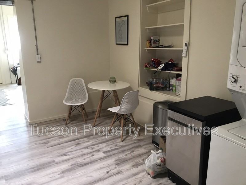 343 S Convent Ave - Photo 6 of 23