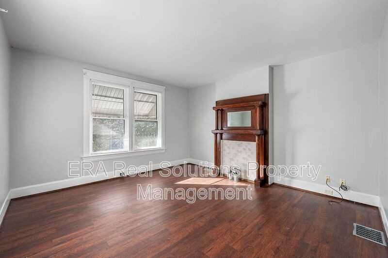 4560 North Edgewood Avenue - Photo 7 of 28