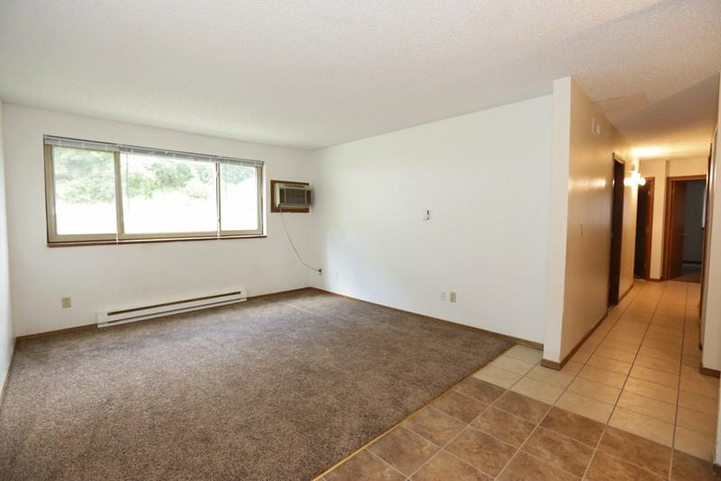 1415 5th Ave S - Photo 2 of 4