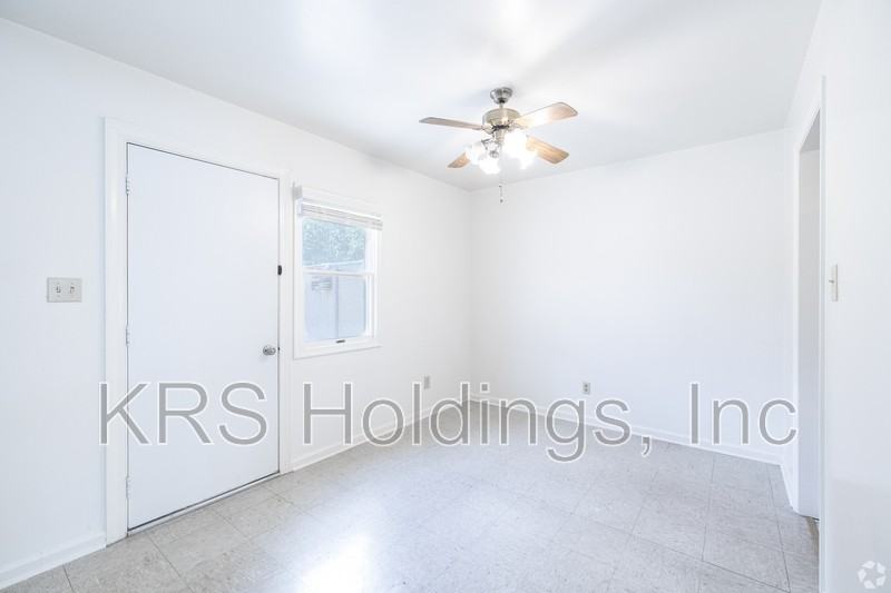 280 Gulfstream Dr #280 - Photo 5 of 6