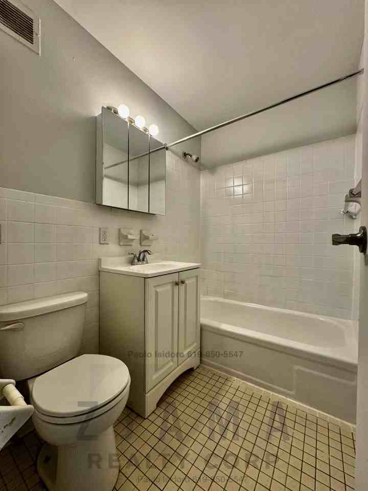 Parkside Ave #4E - Photo 7 of 7
