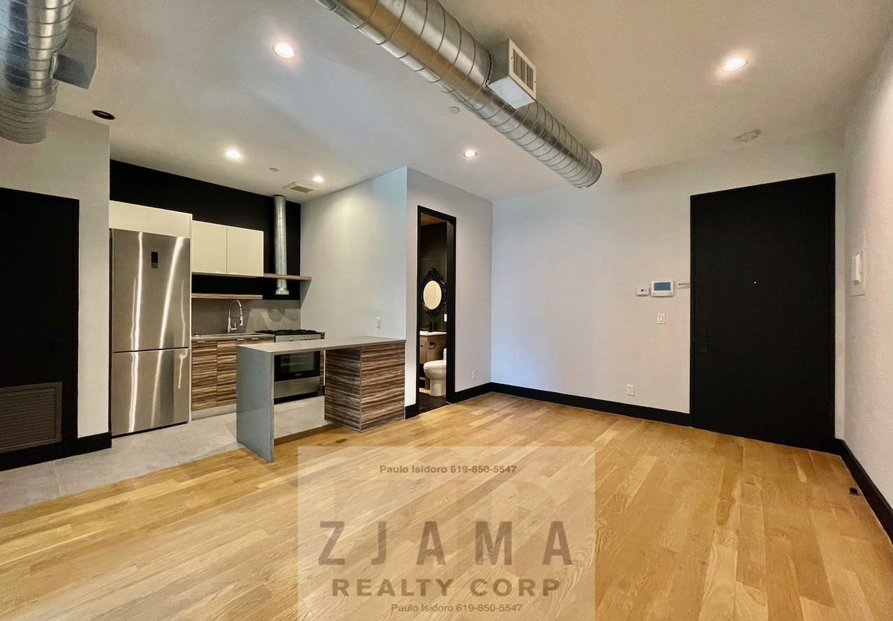 242 Hawthorne St #2B - Photo 2 of 11