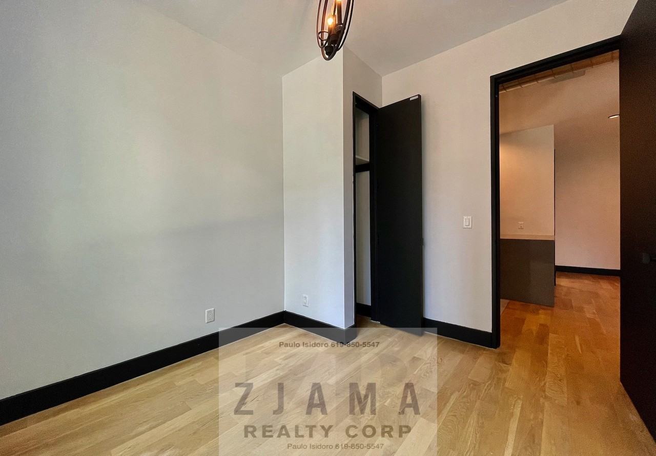 242 Hawthorne St #2B - Photo 6 of 11