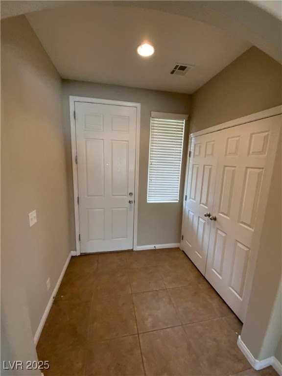 5562 Chapin Mesa Avenue - Photo 3 of 15