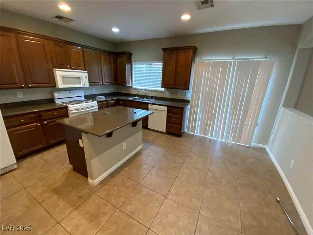 5562 Chapin Mesa Avenue - Photo 7 of 15