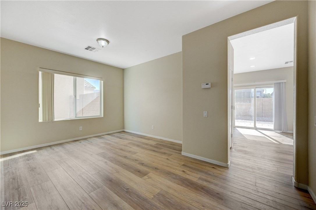 2827 Dalsetter Dr - Photo 6 of 43