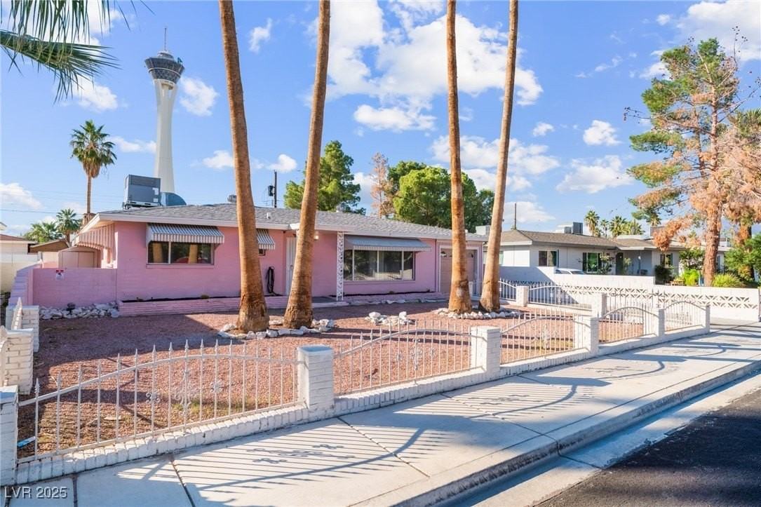 2112 Van Patten Place - Photo 4 of 43