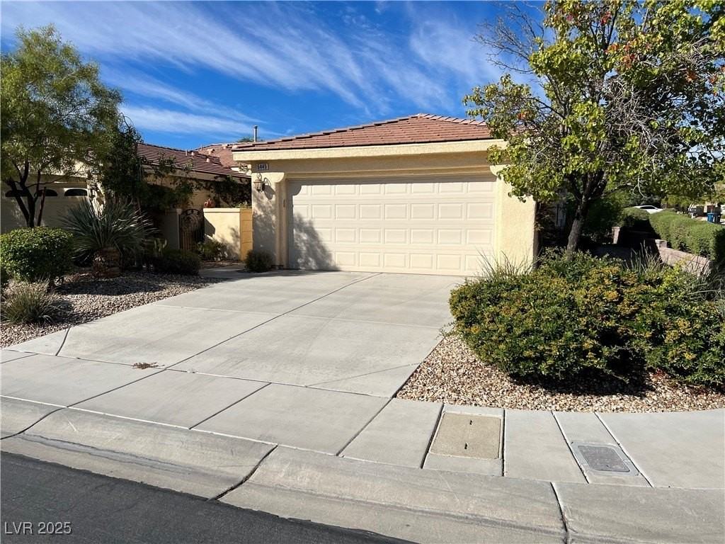 5445 Progresso St - Photo 2 of 34