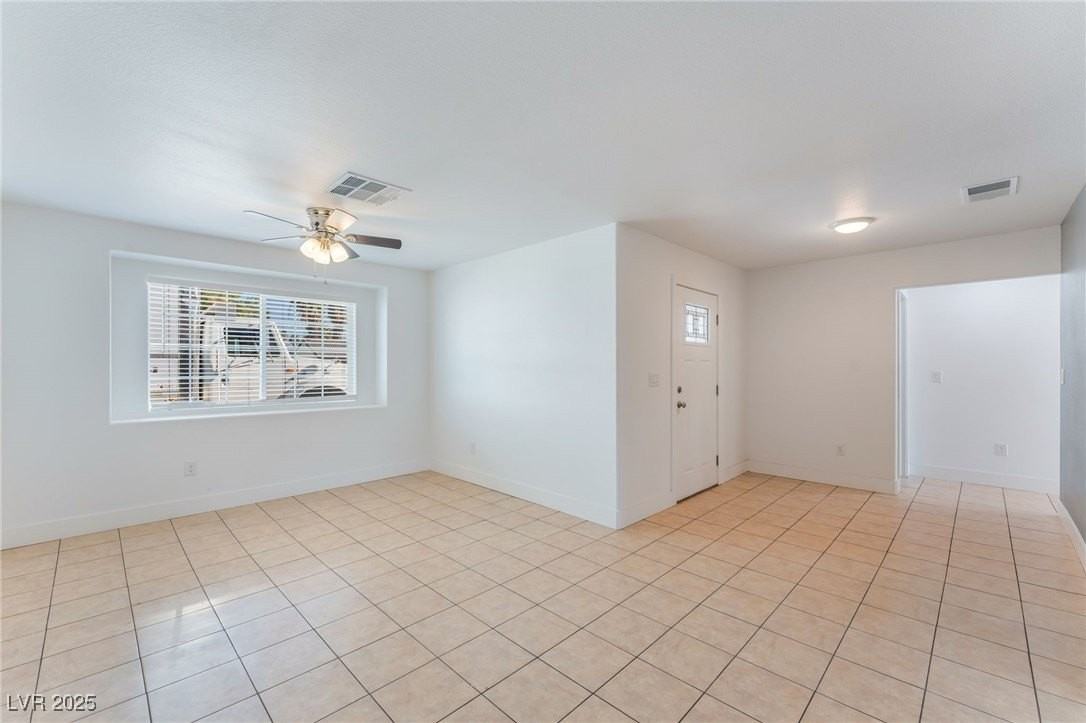 1416 Cholla Way - Photo 6 of 30