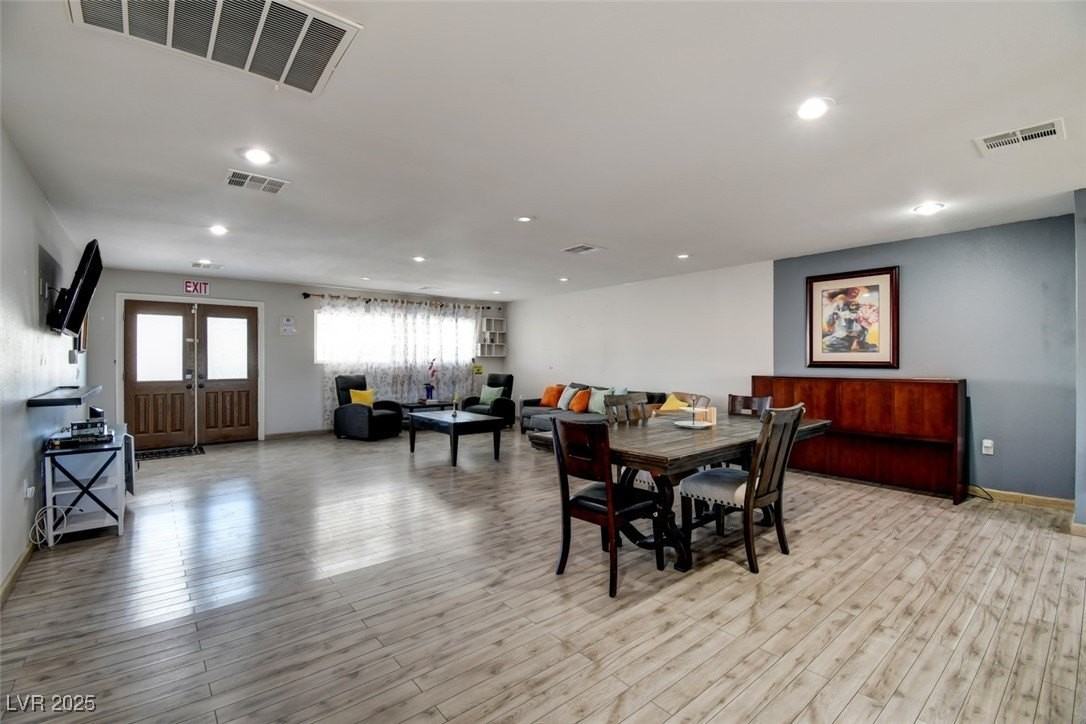 603 Palmhurst Dr - Photo 2 of 17