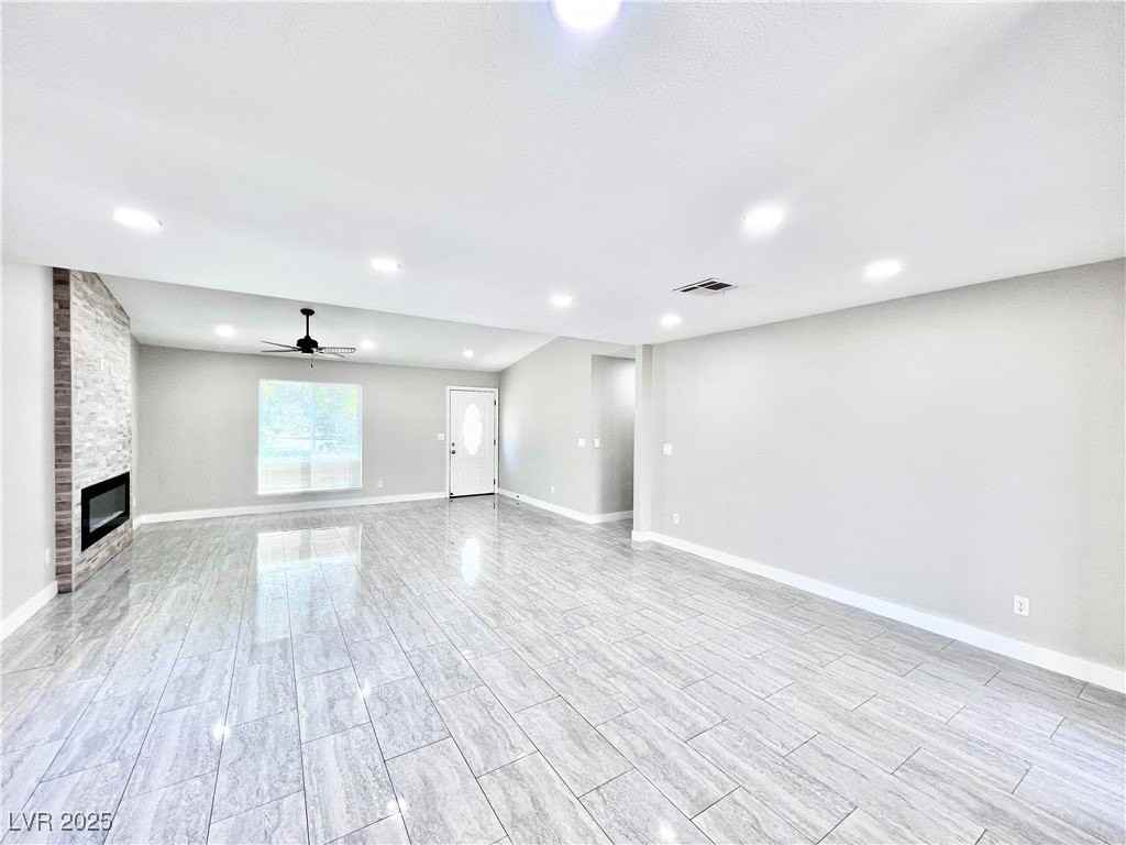 5828 Divers Cove Way - Photo 7 of 50