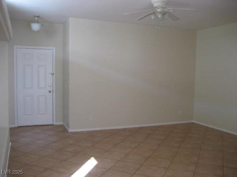 6142 Highland Gardens Dr - Photo 5 of 17