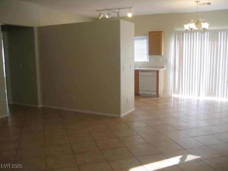 6142 Highland Gardens Dr - Photo 7 of 17