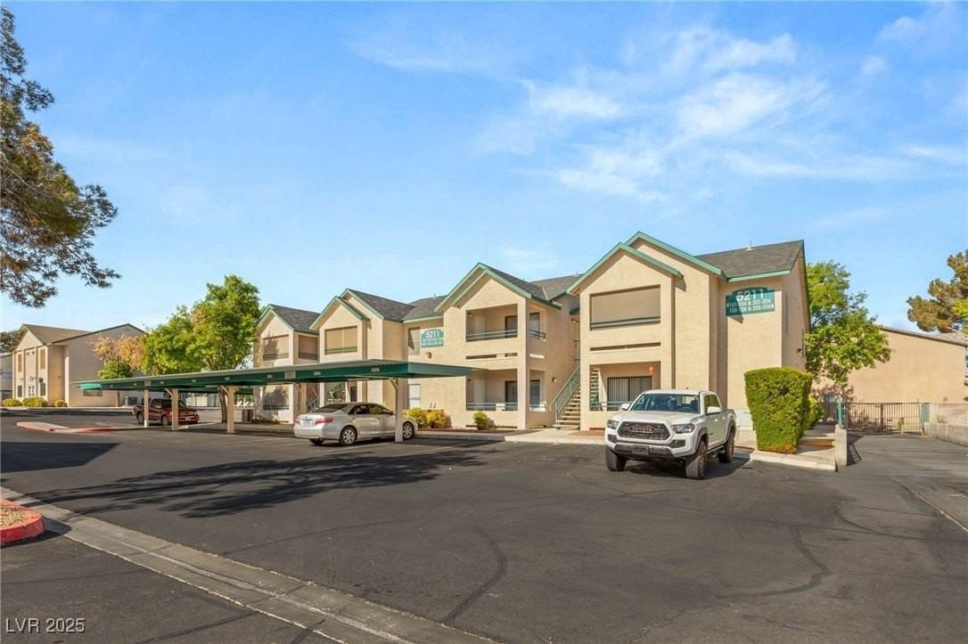 5211 Lindell Rd #203 - Photo 3 of 38