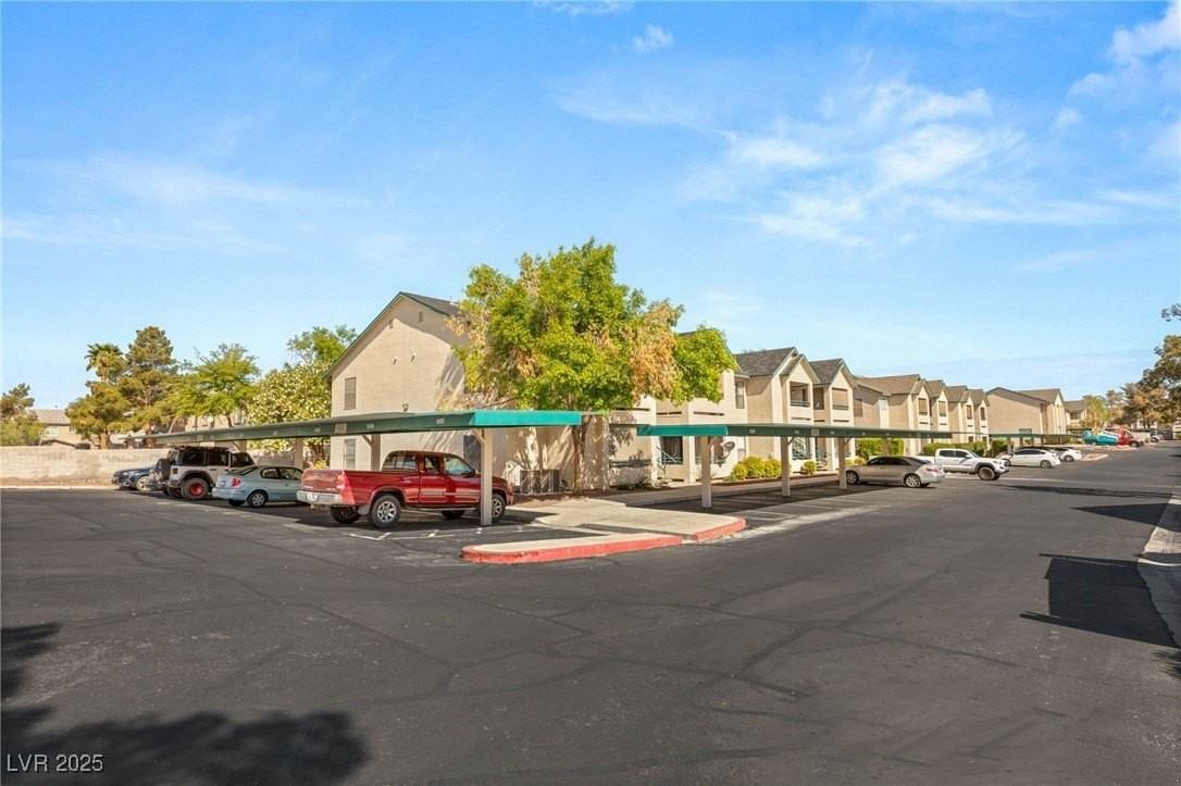 5211 Lindell Rd #203 - Photo 4 of 38