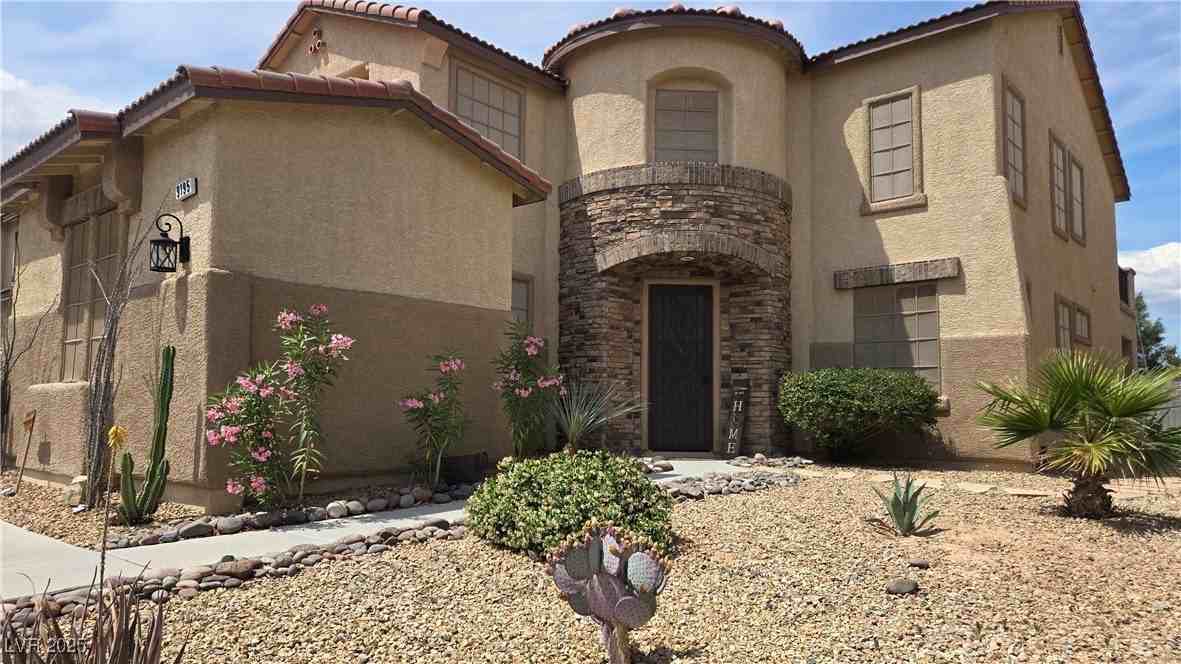 9195 Arbor Glen St - Photo 2 of 39